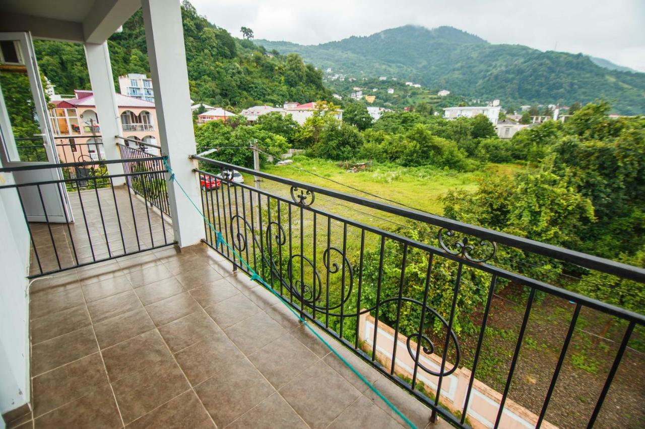 Guest House Nia Gonio Exterior photo