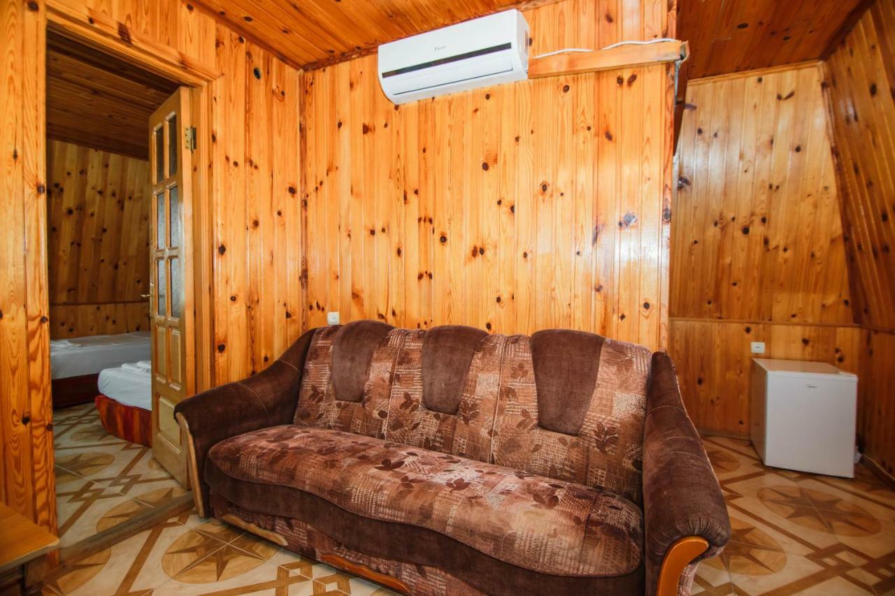 Guest House Nia Gonio Exterior photo